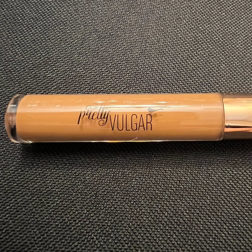 BRAND NEW/NEVER USED Pretty Vulgar Under Cover Concealer